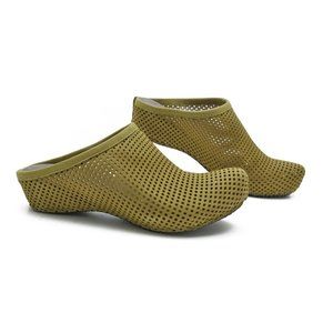 Vialis Kate Clog in Celadon (light green) - Size 8.5 (EU 39)